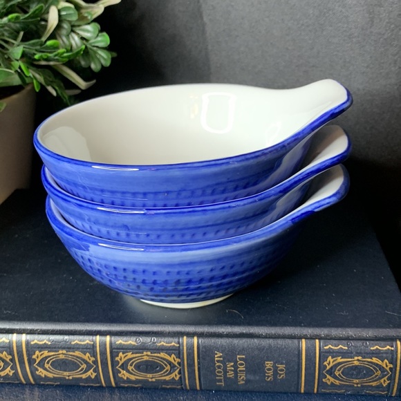 Set of 3 blue and white Pier 1 stoneware rice bowls / fruit bowls with handle - Picture 7 of 7